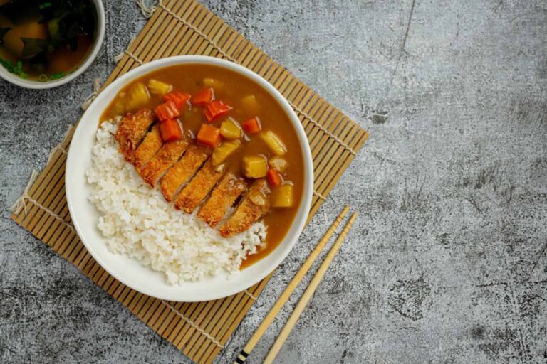 Read more about the article 台中咖哩飯推薦｜日式、泰式、創意咖哩一網打盡